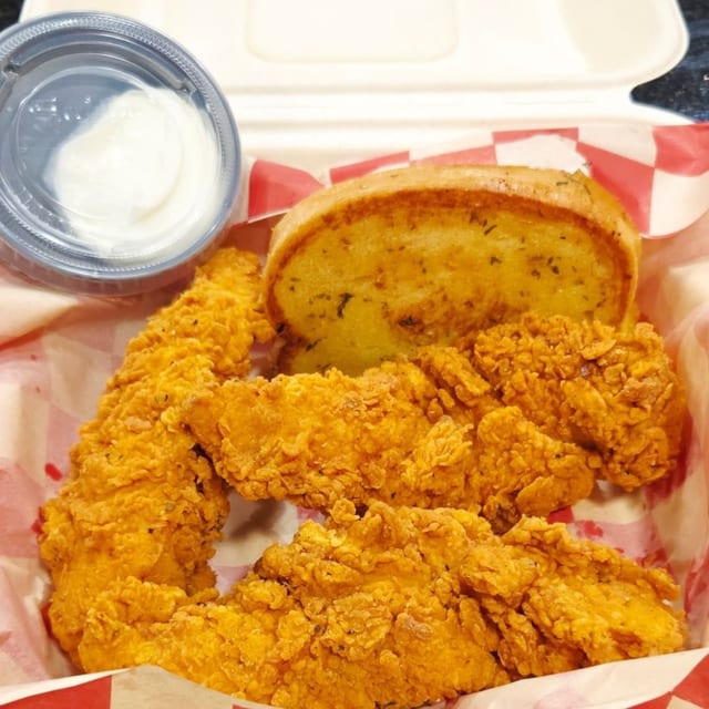 Hand Breaded Chicken Tenders 3 Pieces.